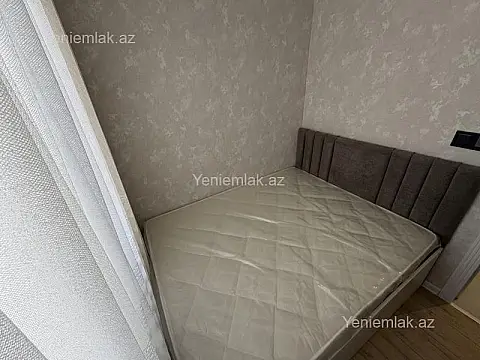 Satılır 1 otaqlı köhnə tikili 35 m²