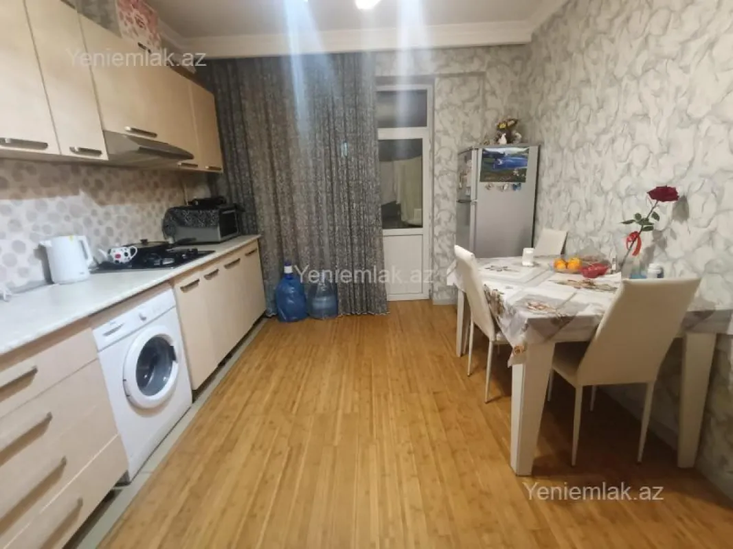 Satılır 2 otaqlı yeni tikili 80 m²