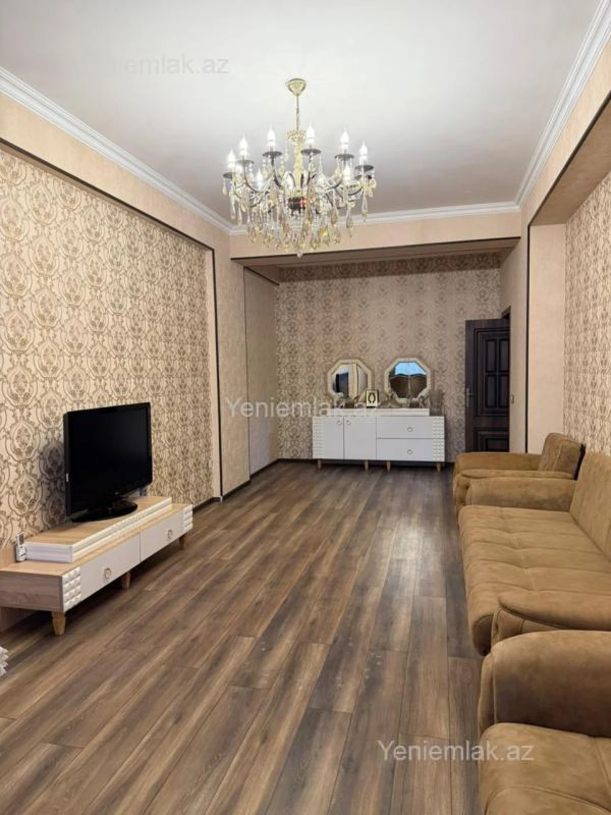 Satılır 3 otaqlı yeni tikili 130 m²