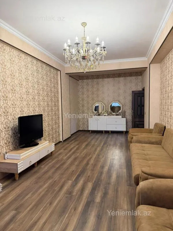 Satılır 3 otaqlı yeni tikili 130 m²