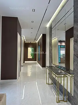Satılır 5 otaqlı həyət evi 250 m²