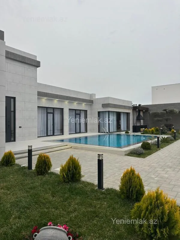 Satılır 5 otaqlı həyət evi 250 m²