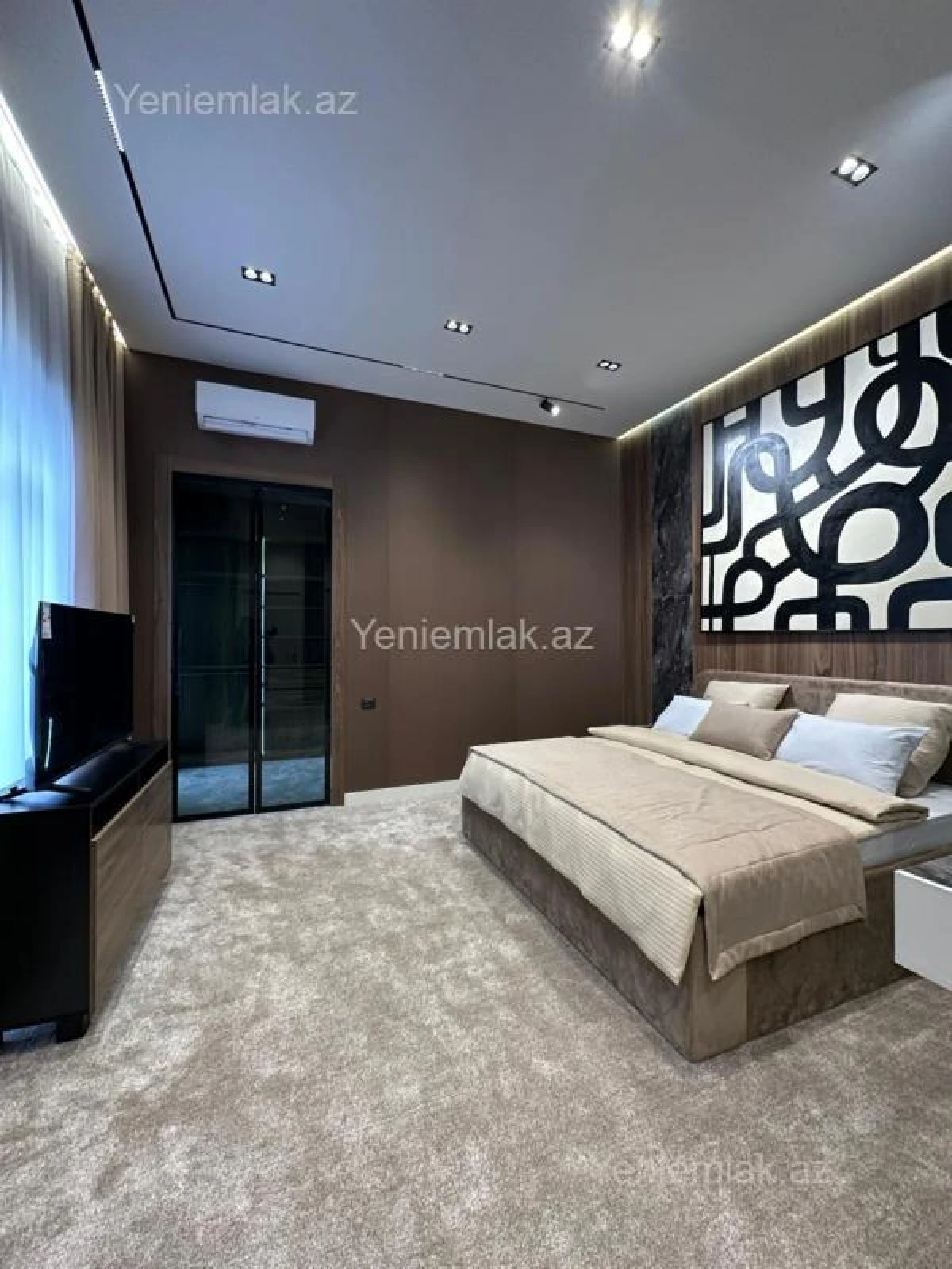 Satılır 5 otaqlı həyət evi 250 m²