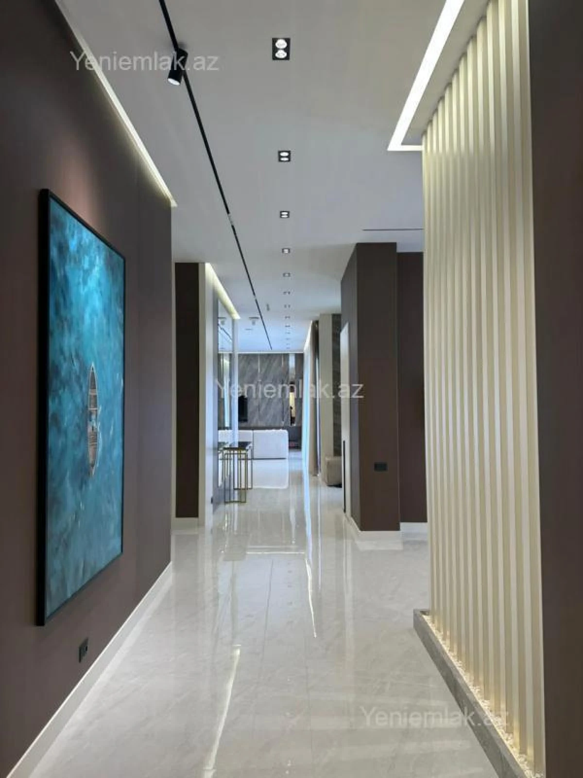 Satılır 5 otaqlı həyət evi 250 m²