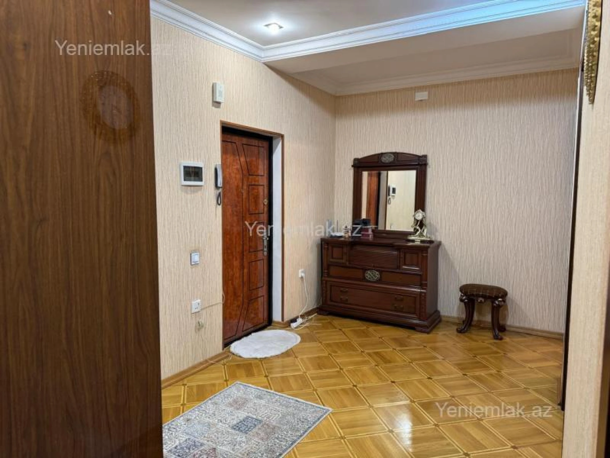 Satılır 2 otaqlı yeni tikili 90 m²