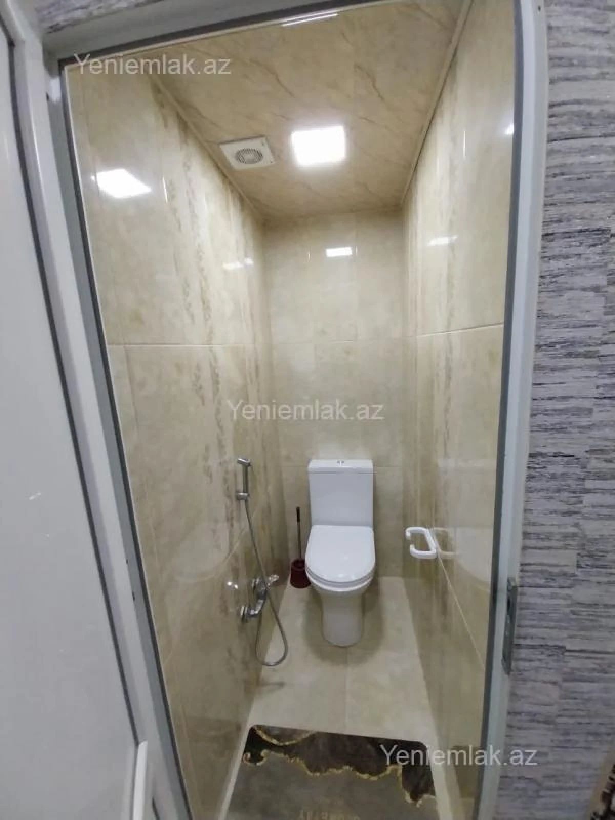 Satılır 3 otaqlı köhnə tikili 80 m²