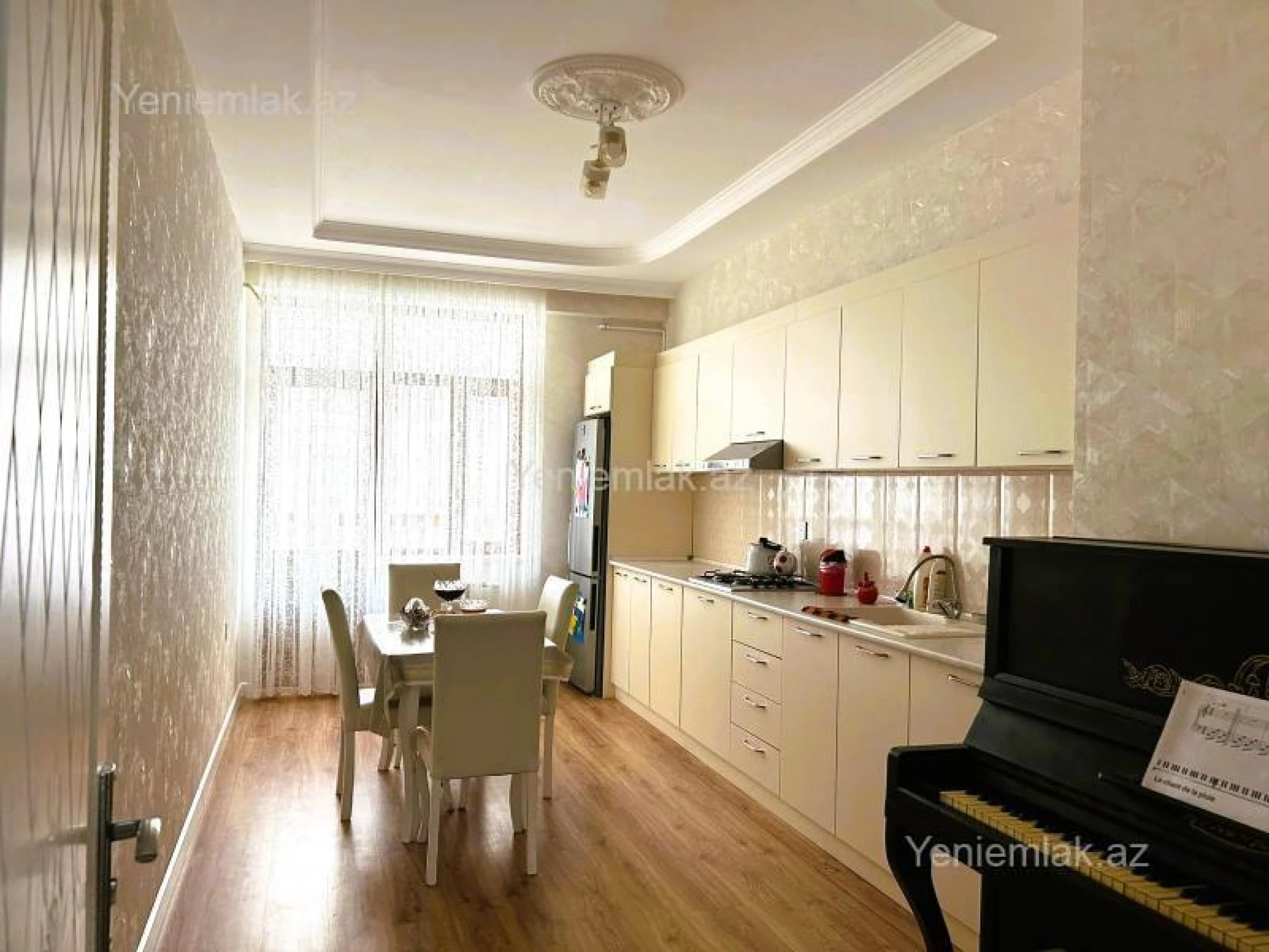 Satılır 2 otaqlı yeni tikili 90 m²