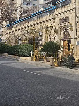 Satılır 3 otaqlı köhnə tikili 90 m²