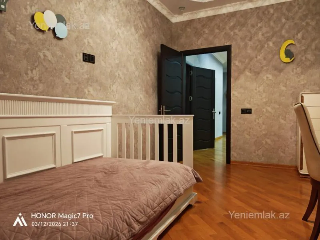 Satılır 3 otaqlı yeni tikili 120 m²
