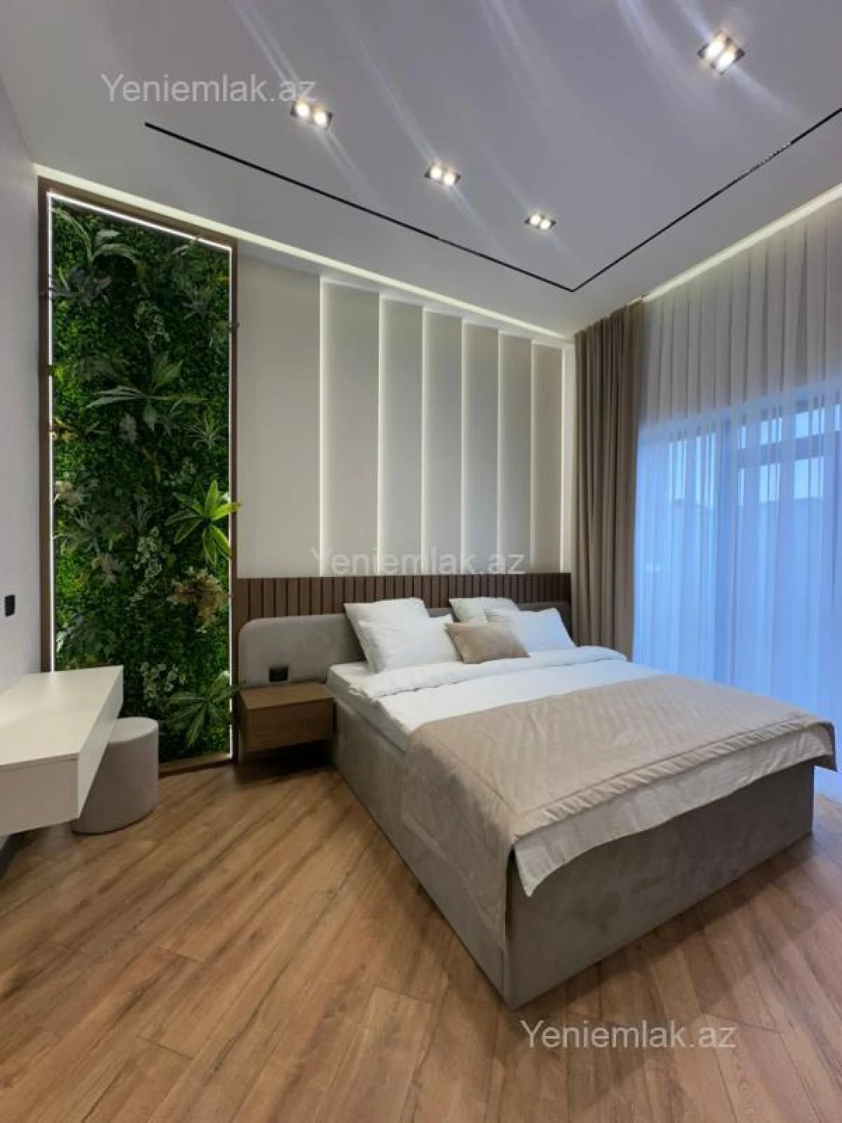 Satılır 5 otaqlı həyət evi 250 m²