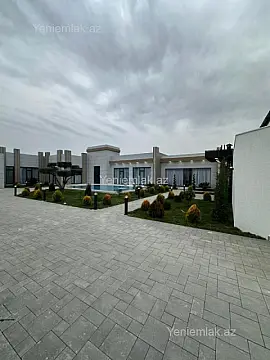 Satılır 5 otaqlı həyət evi 250 m²