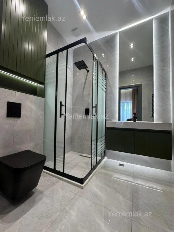 Satılır 5 otaqlı həyət evi 250 m²