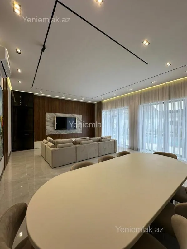 Satılır 5 otaqlı həyət evi 250 m²