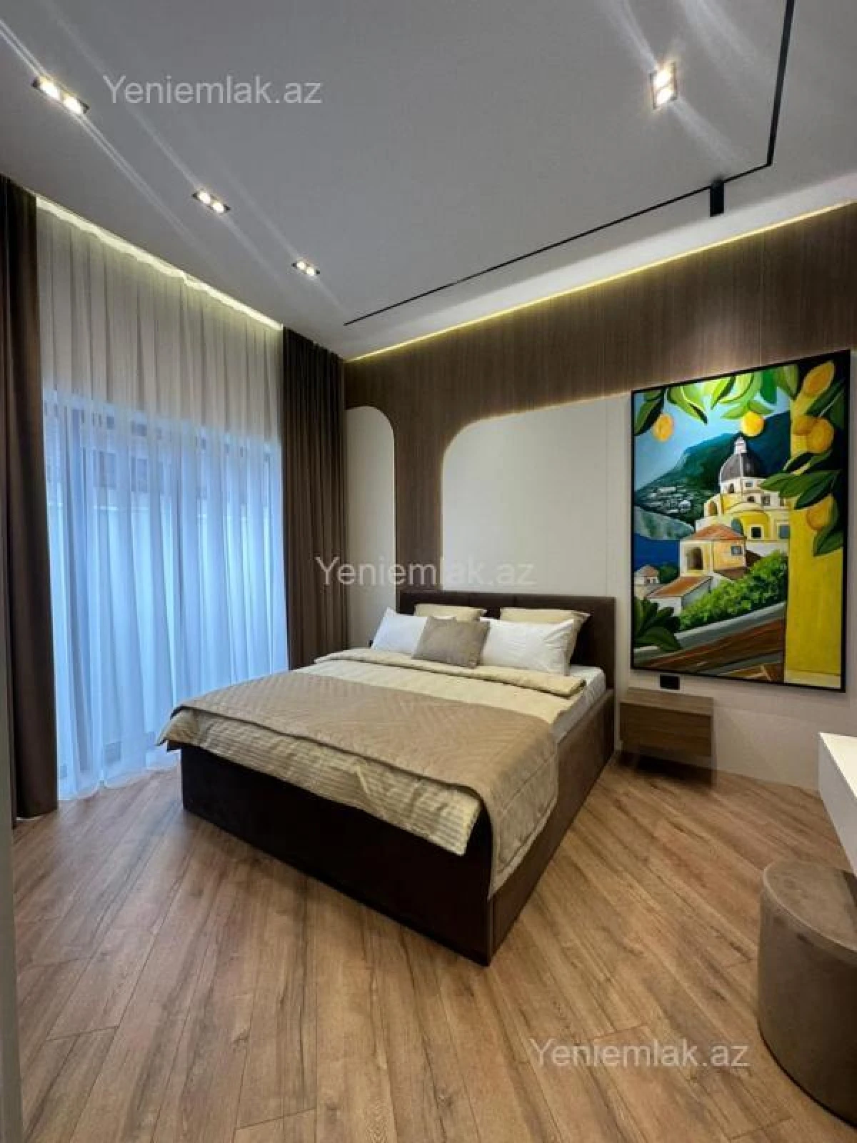 Satılır 5 otaqlı həyət evi 250 m²