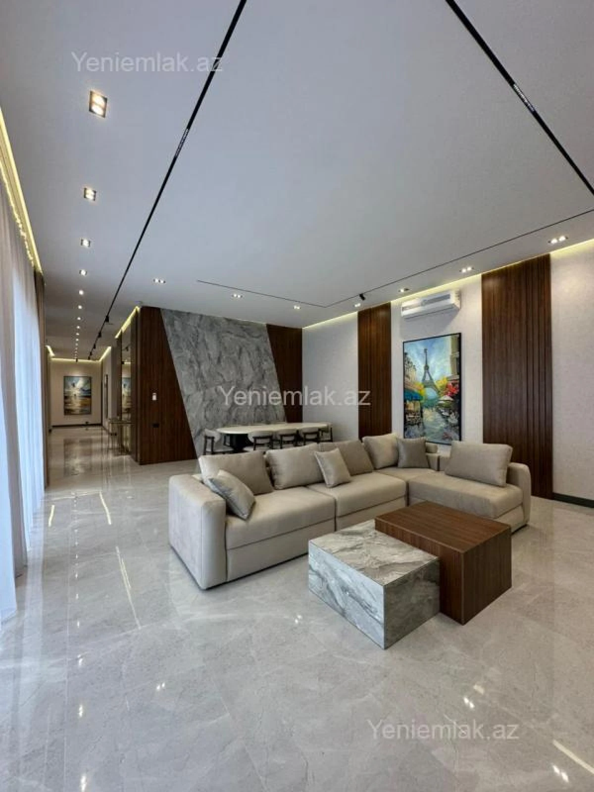 Satılır 5 otaqlı həyət evi 250 m²