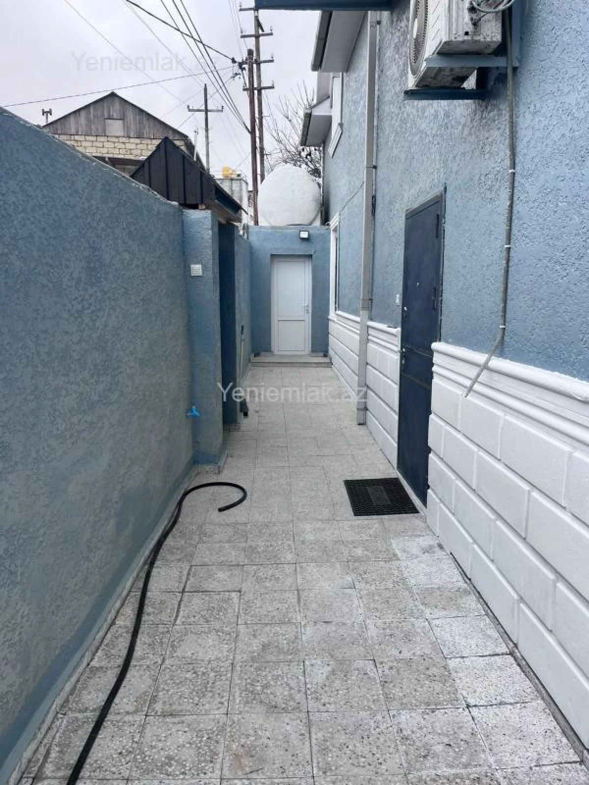 Satılır 4 otaqlı həyət evi 200 m²