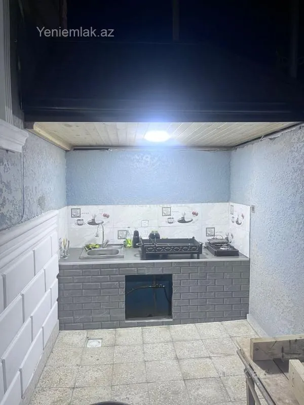 Satılır 4 otaqlı həyət evi 200 m²