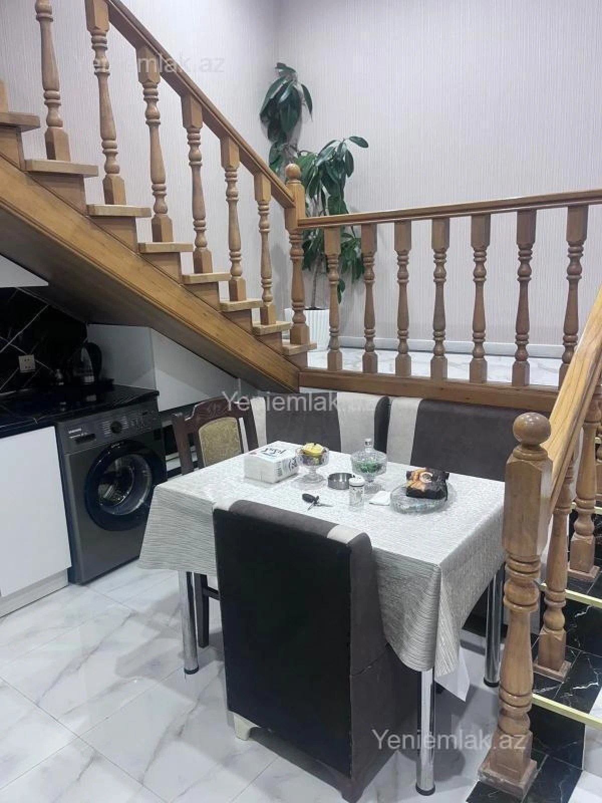 Satılır 4 otaqlı həyət evi 200 m²