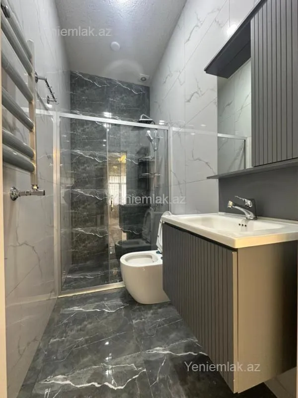 Satılır 4 otaqlı həyət evi 170 m²