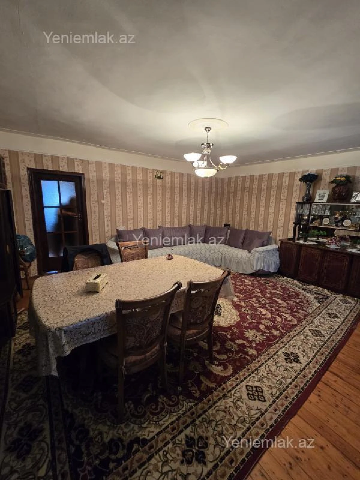 Satılır 4 otaqlı köhnə tikili 85 m²