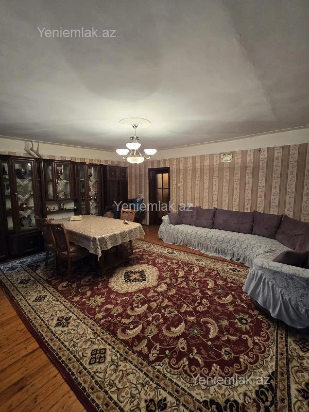 Satılır 4 otaqlı köhnə tikili 85 m²