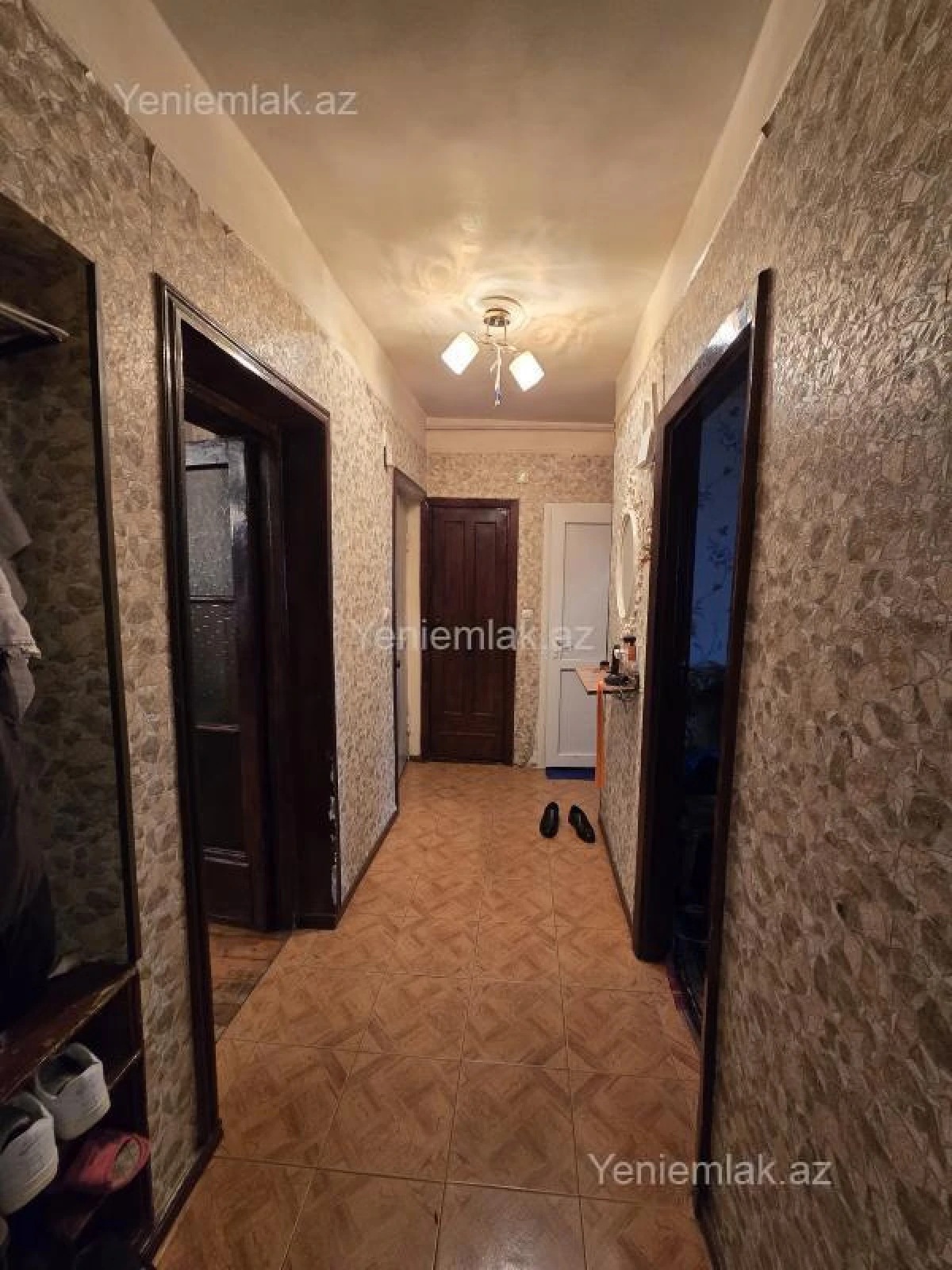 Satılır 4 otaqlı köhnə tikili 85 m²