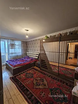 Satılır 4 otaqlı köhnə tikili 85 m²