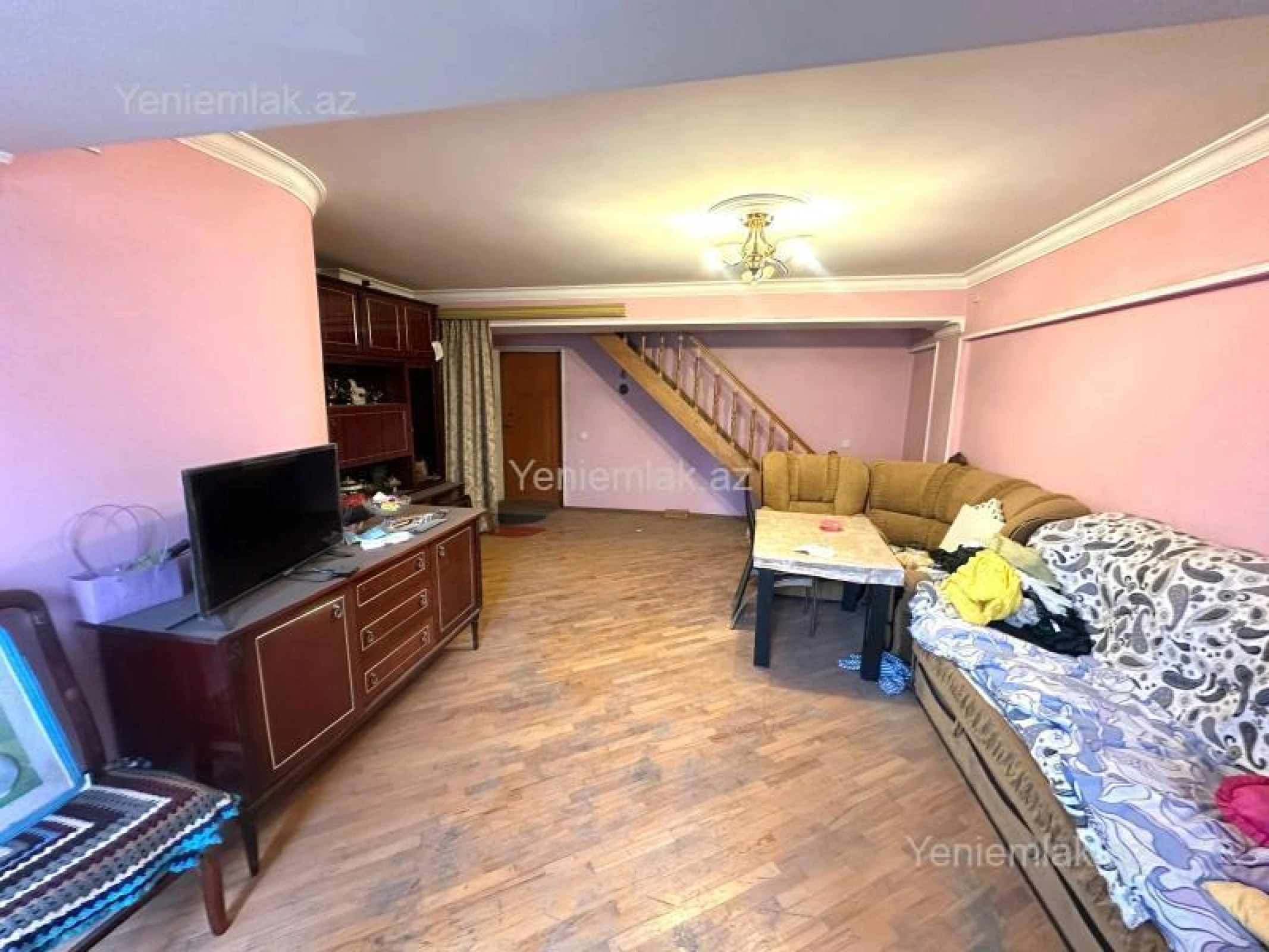 Satılır 3 otaqlı köhnə tikili 70 m²