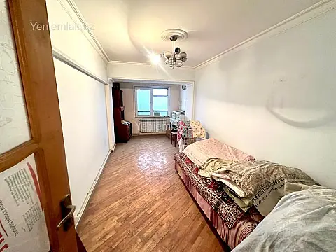 Satılır 3 otaqlı köhnə tikili 70 m²