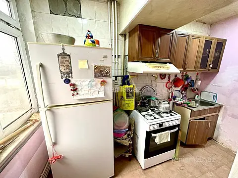 Satılır 3 otaqlı köhnə tikili 70 m²