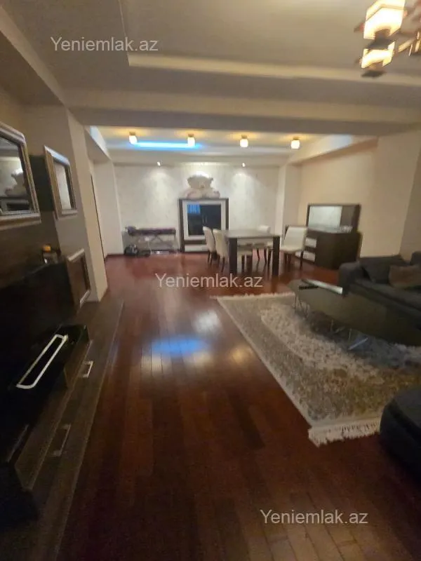 Satılır 3 otaqlı yeni tikili 157 m²