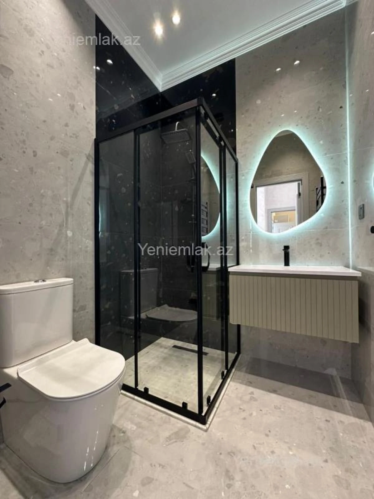 Satılır 4 otaqlı həyət evi 210 m²