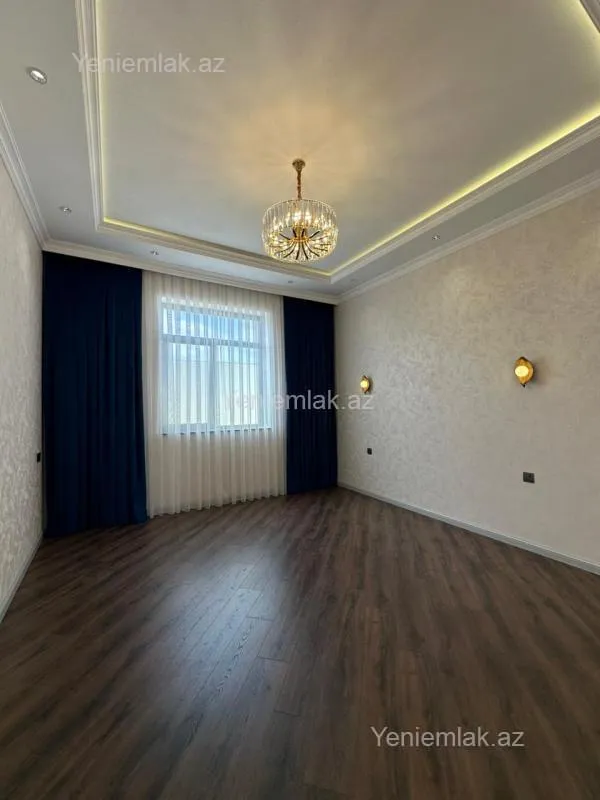 Satılır 4 otaqlı həyət evi 210 m²