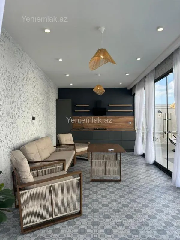 Satılır 4 otaqlı həyət evi 210 m²