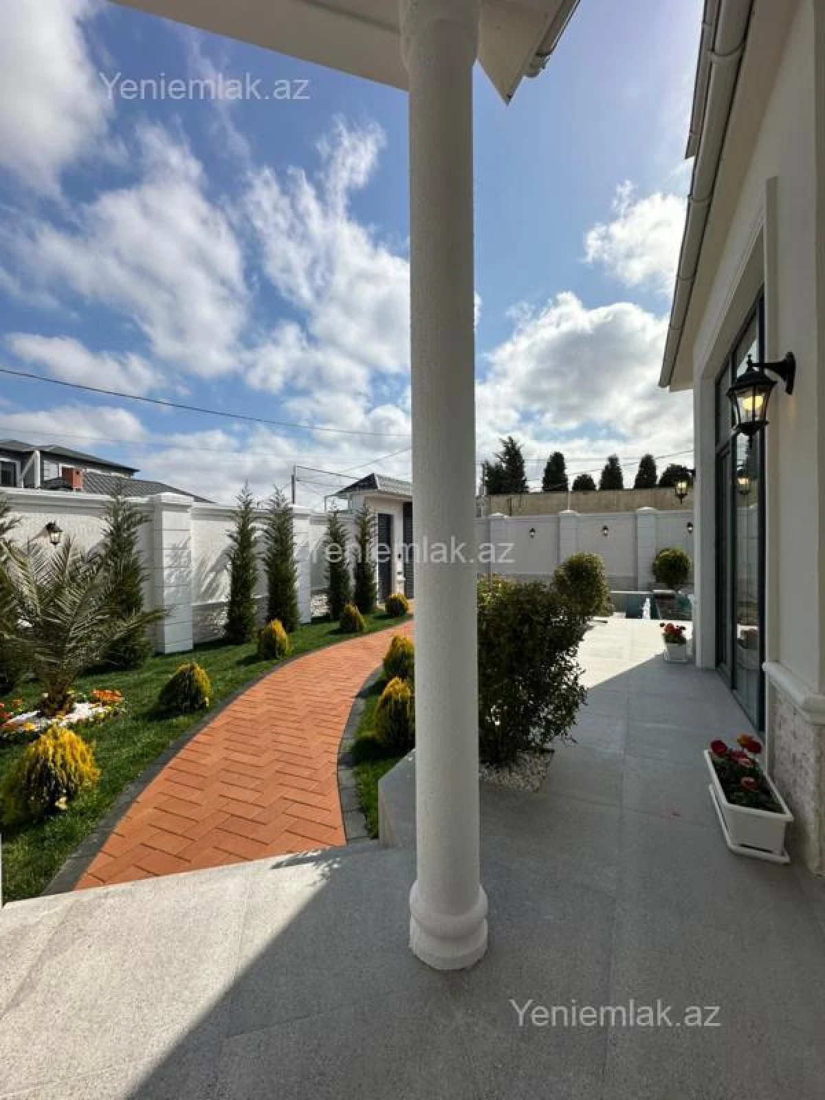 Satılır 4 otaqlı həyət evi 210 m²