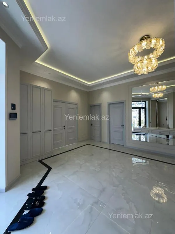 Satılır 4 otaqlı həyət evi 210 m²