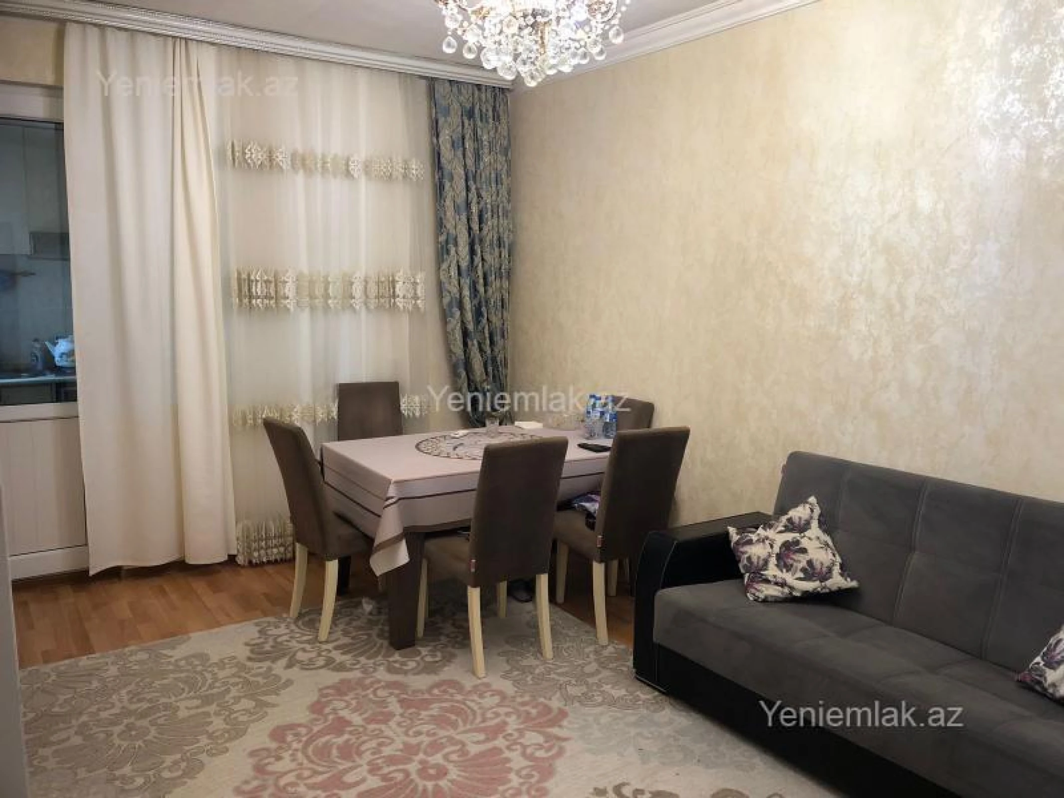 Satılır 3 otaqlı köhnə tikili 80 m²