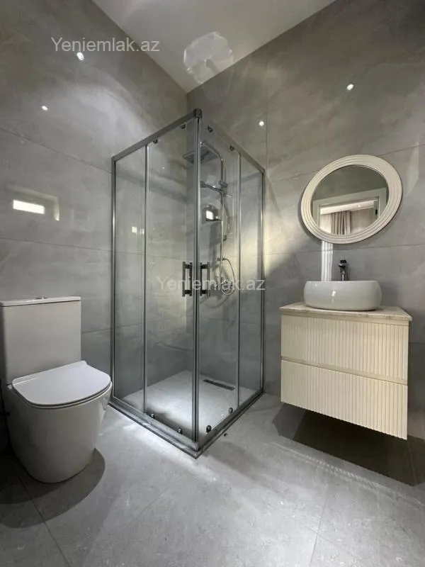 Satılır 4 otaqlı həyət evi 180 m²