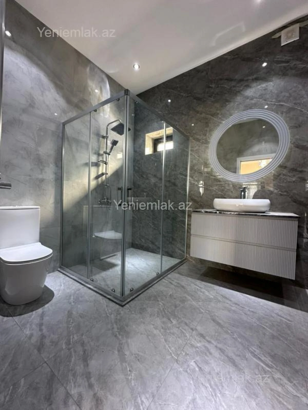 Satılır 4 otaqlı həyət evi 180 m²