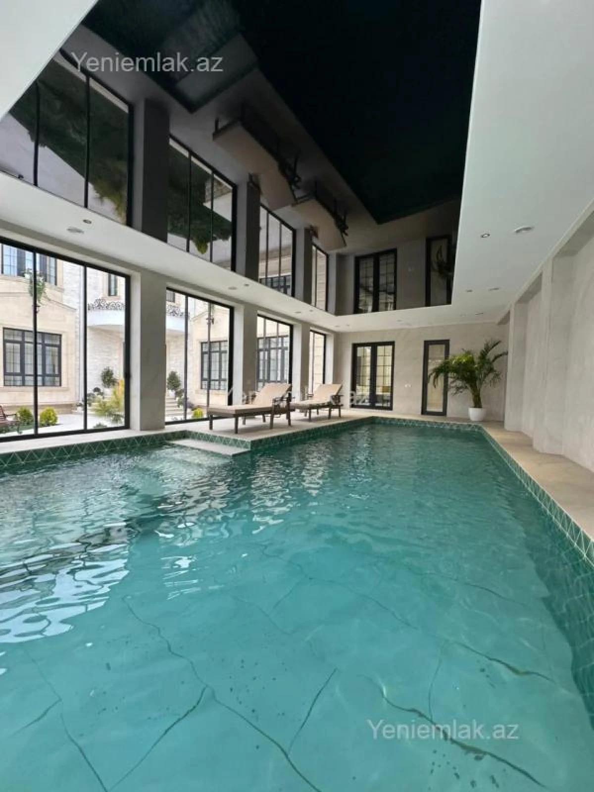 Satılır 7 otaqlı həyət evi 600 m²