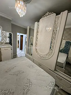 Satılır 2 otaqlı köhnə tikili 70 m²