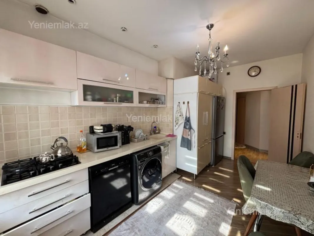 Satılır 2 otaqlı yeni tikili 84 m²