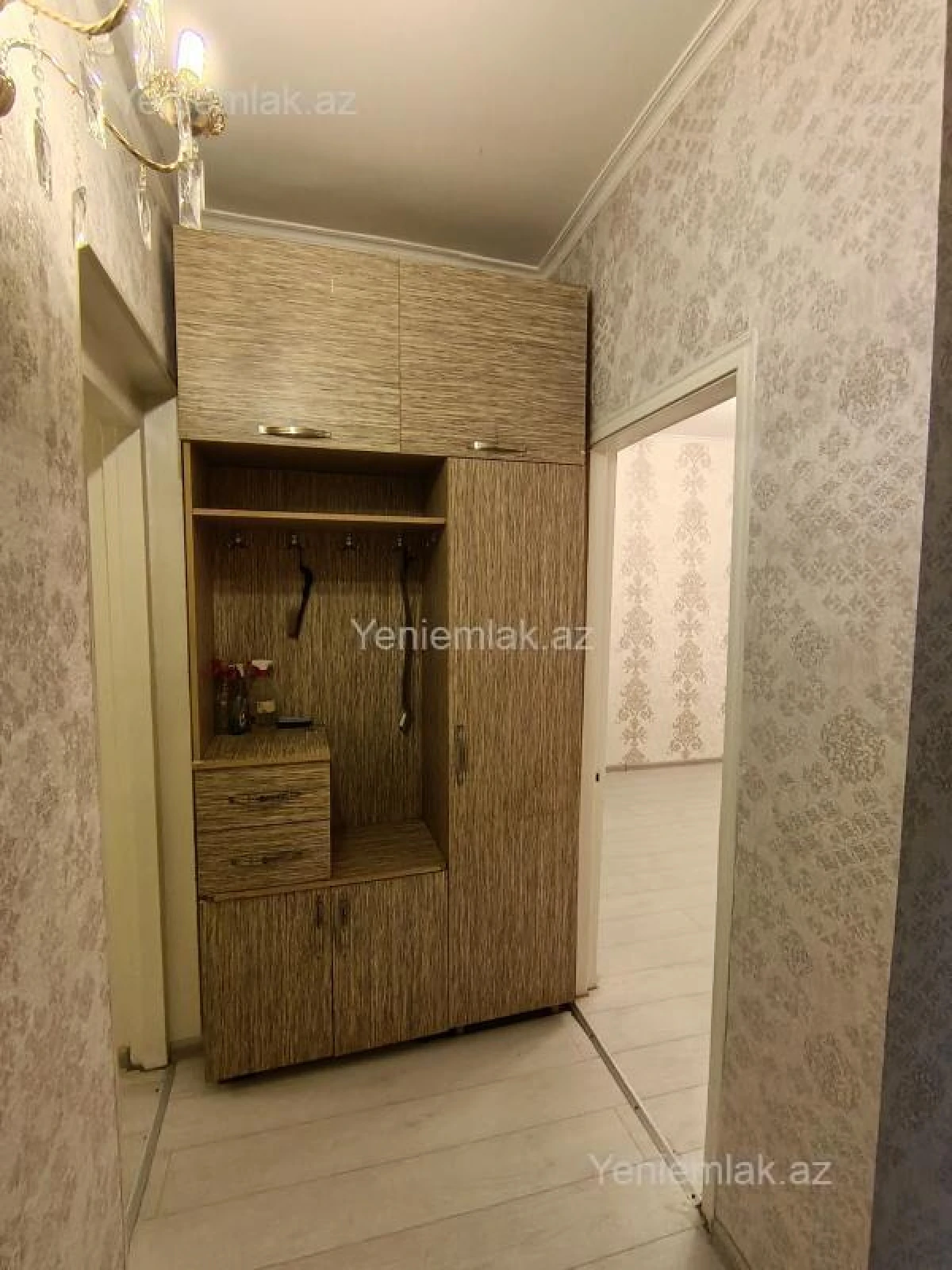 Satılır 2 otaqlı köhnə tikili 65 m²