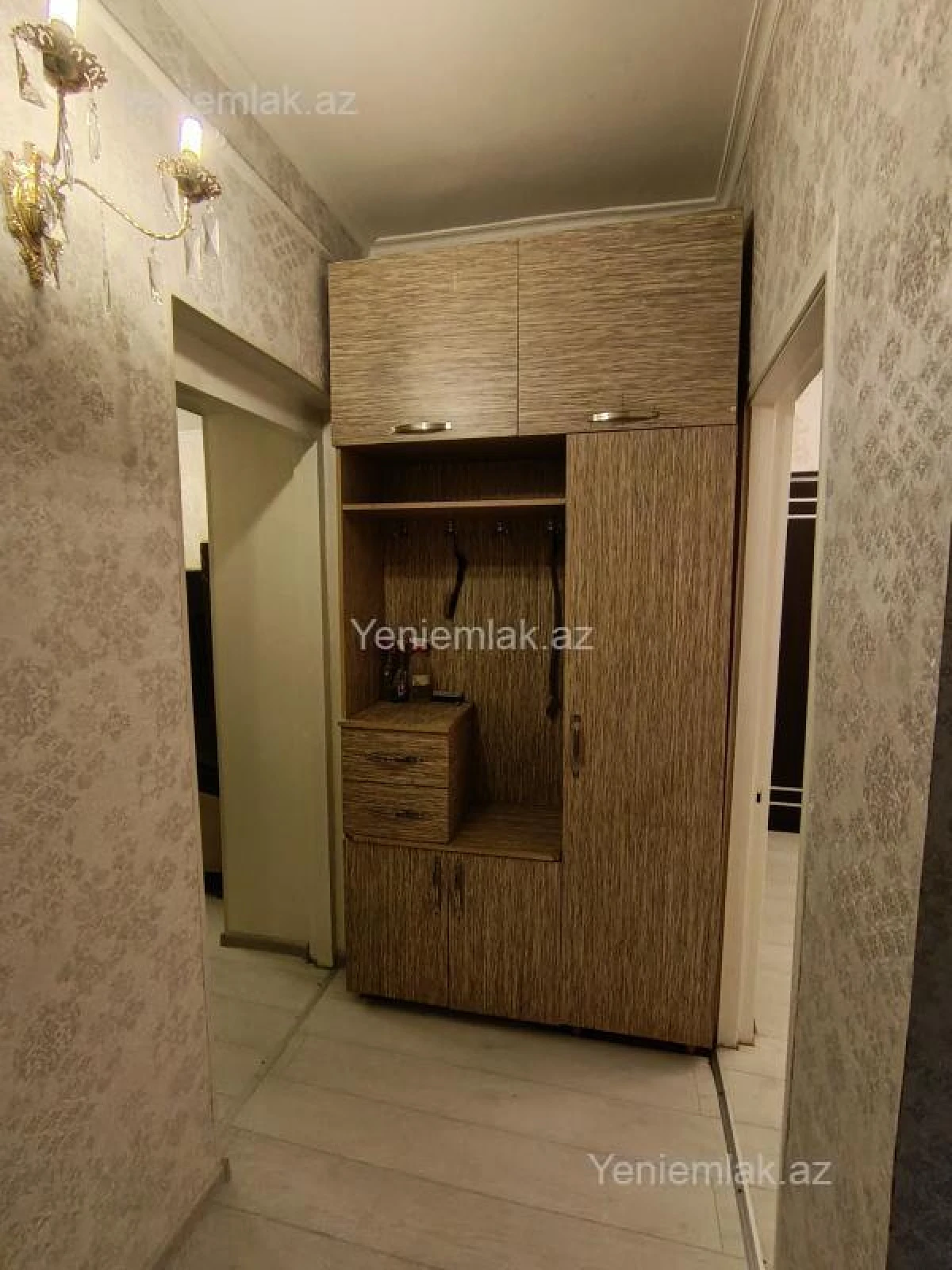 Satılır 2 otaqlı köhnə tikili 65 m²