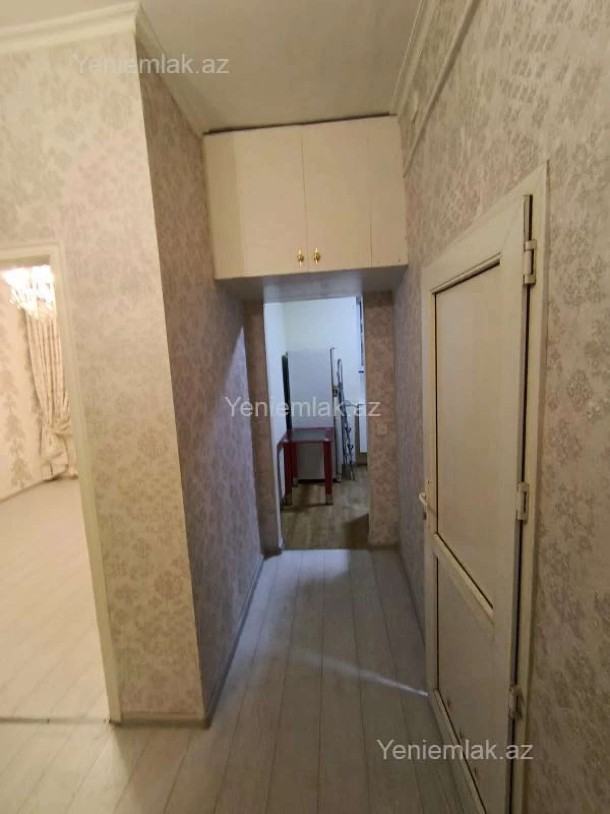 Satılır 2 otaqlı köhnə tikili 65 m²