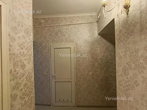 Satılır 2 otaqlı köhnə tikili 65 m²
