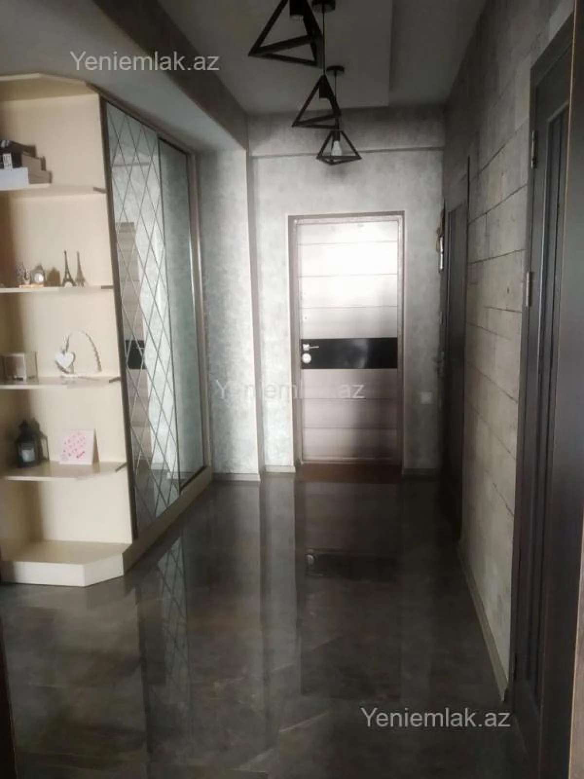 Satılır 3 otaqlı yeni tikili 93 m²