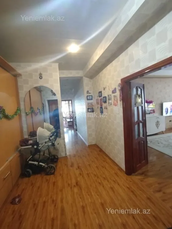 Satılır 3 otaqlı yeni tikili 115 m²