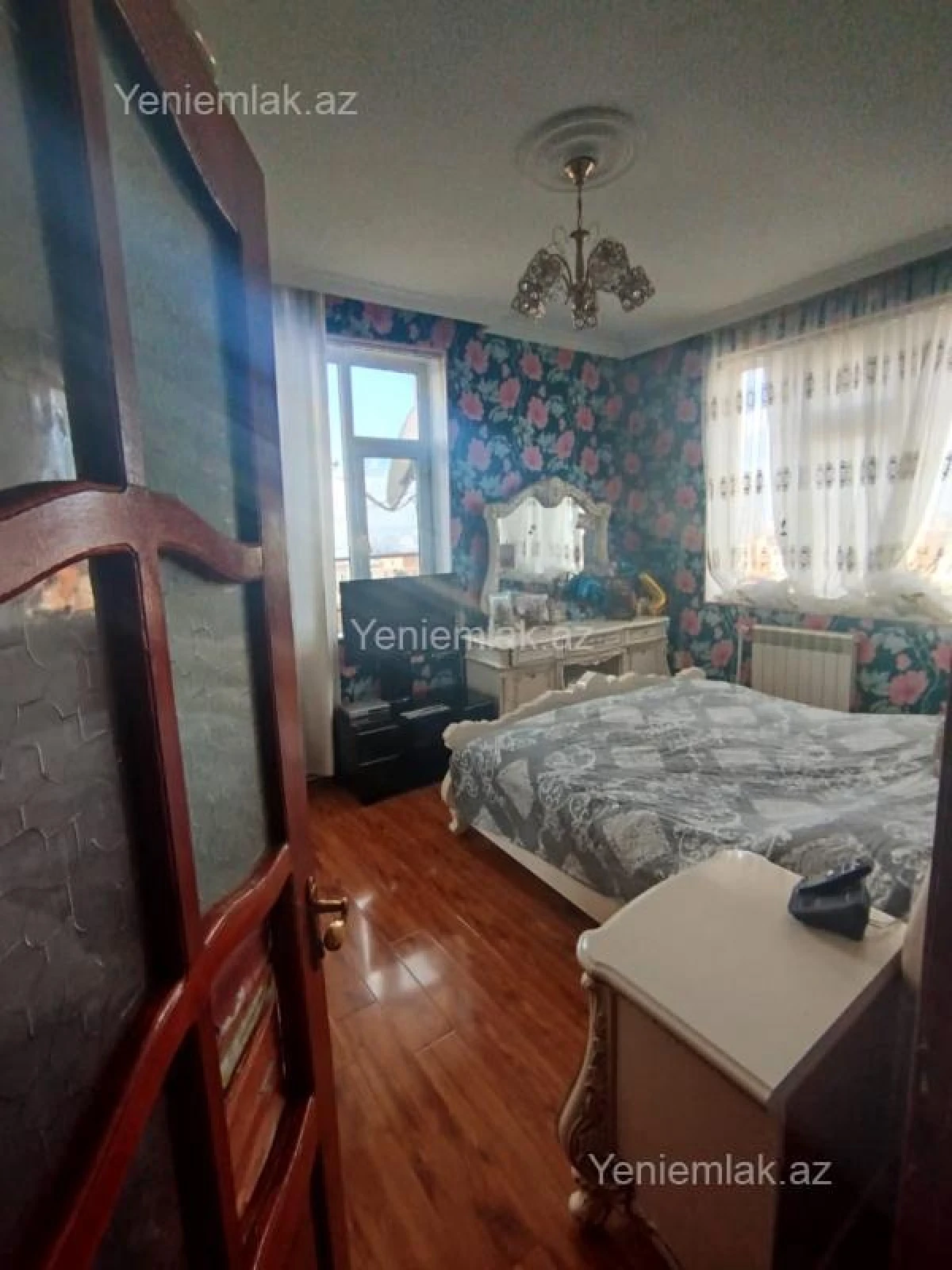 Satılır 3 otaqlı yeni tikili 115 m²