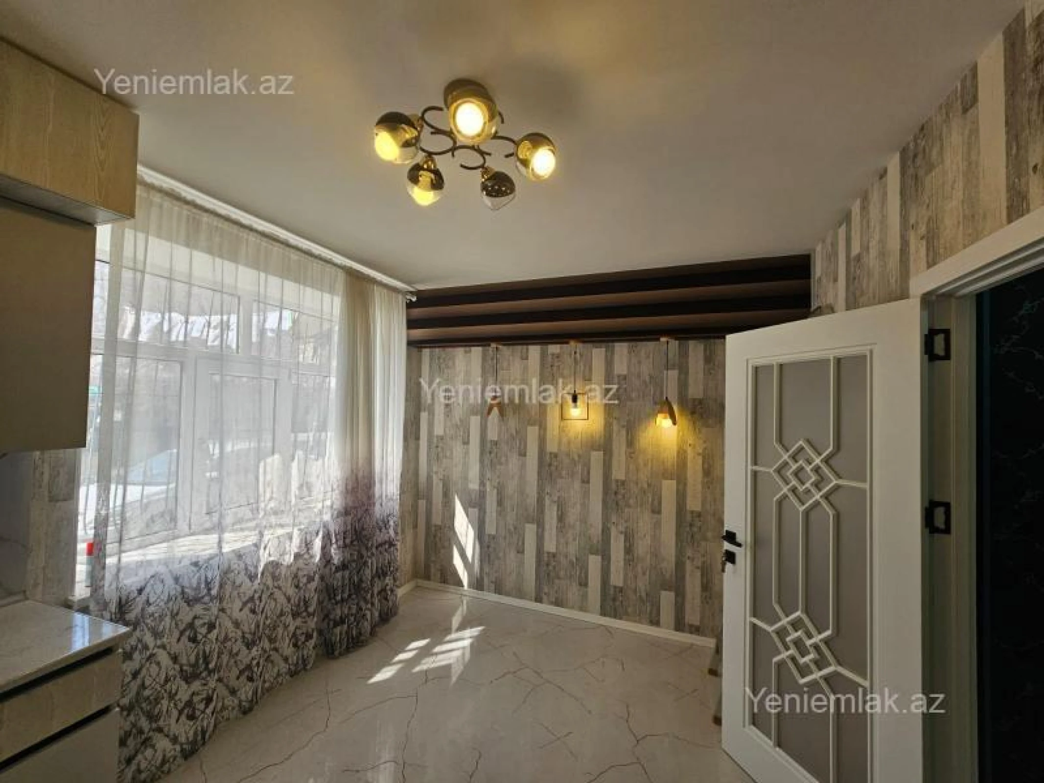 Satılır 2 otaqlı köhnə tikili 55 m²